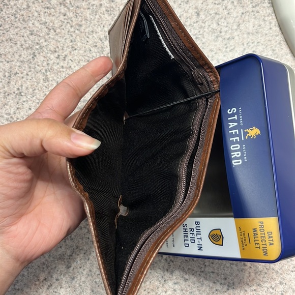 NWT Stafford Brown Leather Wallet - Picture 5 of 5